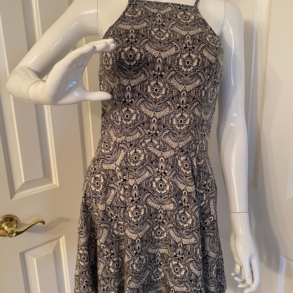 Abercrombie & Fitch Black and Cream Dress Sz Small